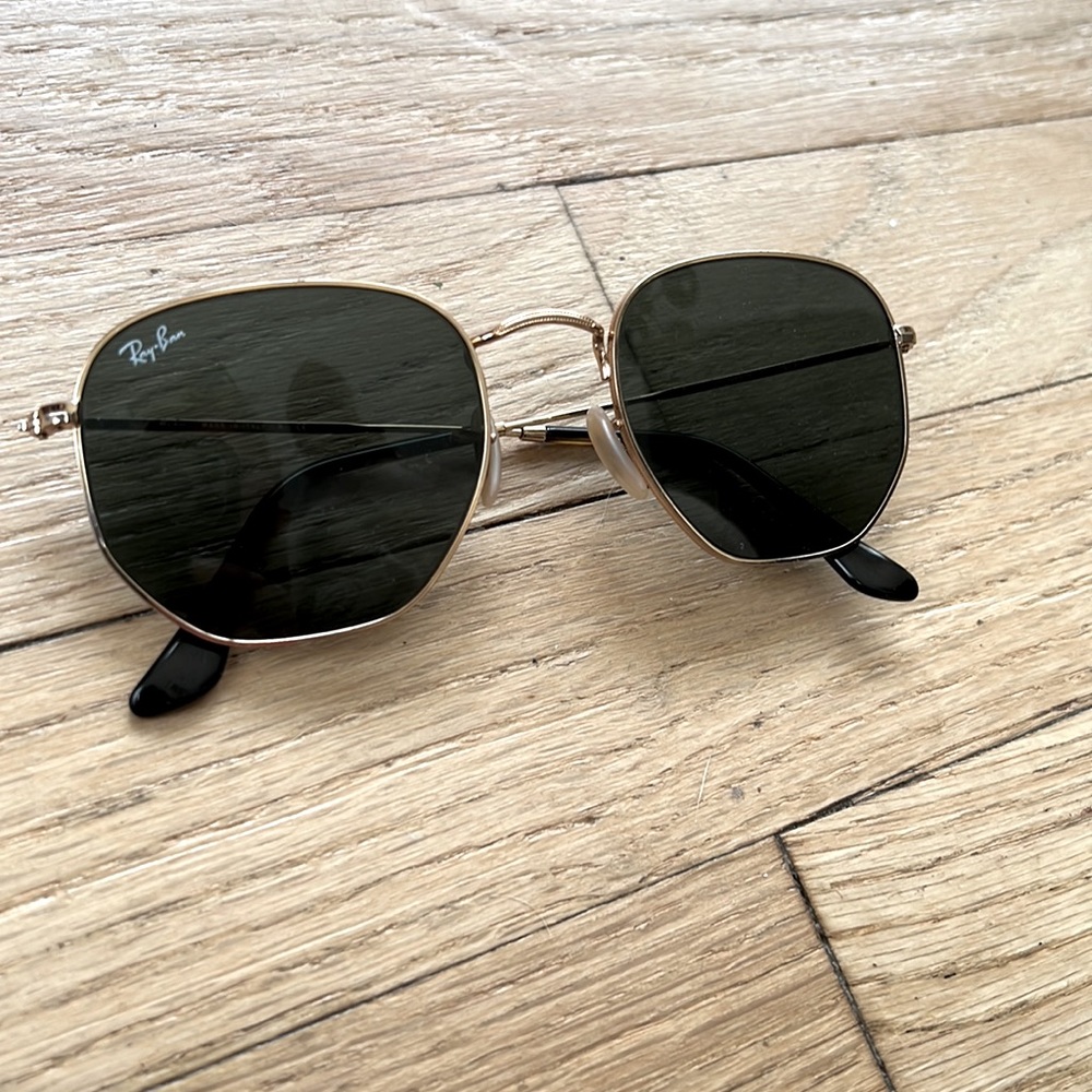 Hexagonal flat Ray Ban Sunglasses gold trim
